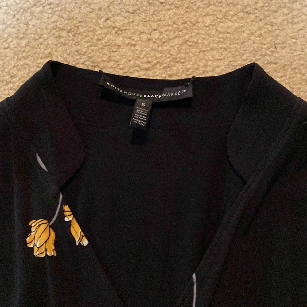 White House Black Market Floral Wrap Dress in Black and Yellow Size 6 - Picture 2 of 3